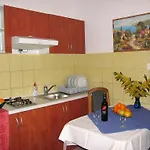 Delfin * Grebaštica