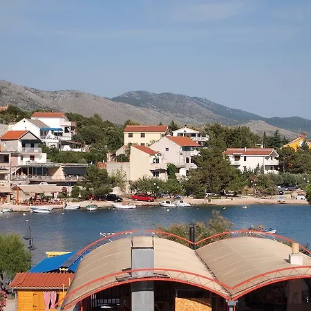 Delfin شقة Grebaštica